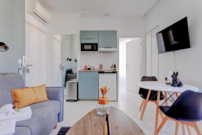 LA PANTHERE studio design central et calme, idéal pour un séjour en couple ou congrès